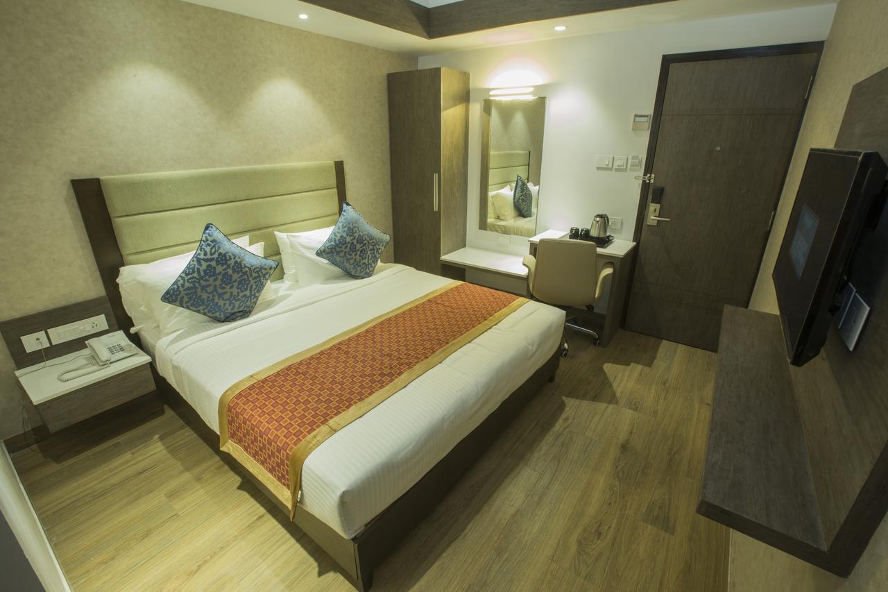 Hotel Saradha Grande Pudukkottai Eksteriør billede